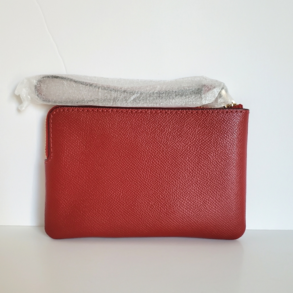 SOLD COACH | Corner Zip Wristlet - Picture 4 of 11